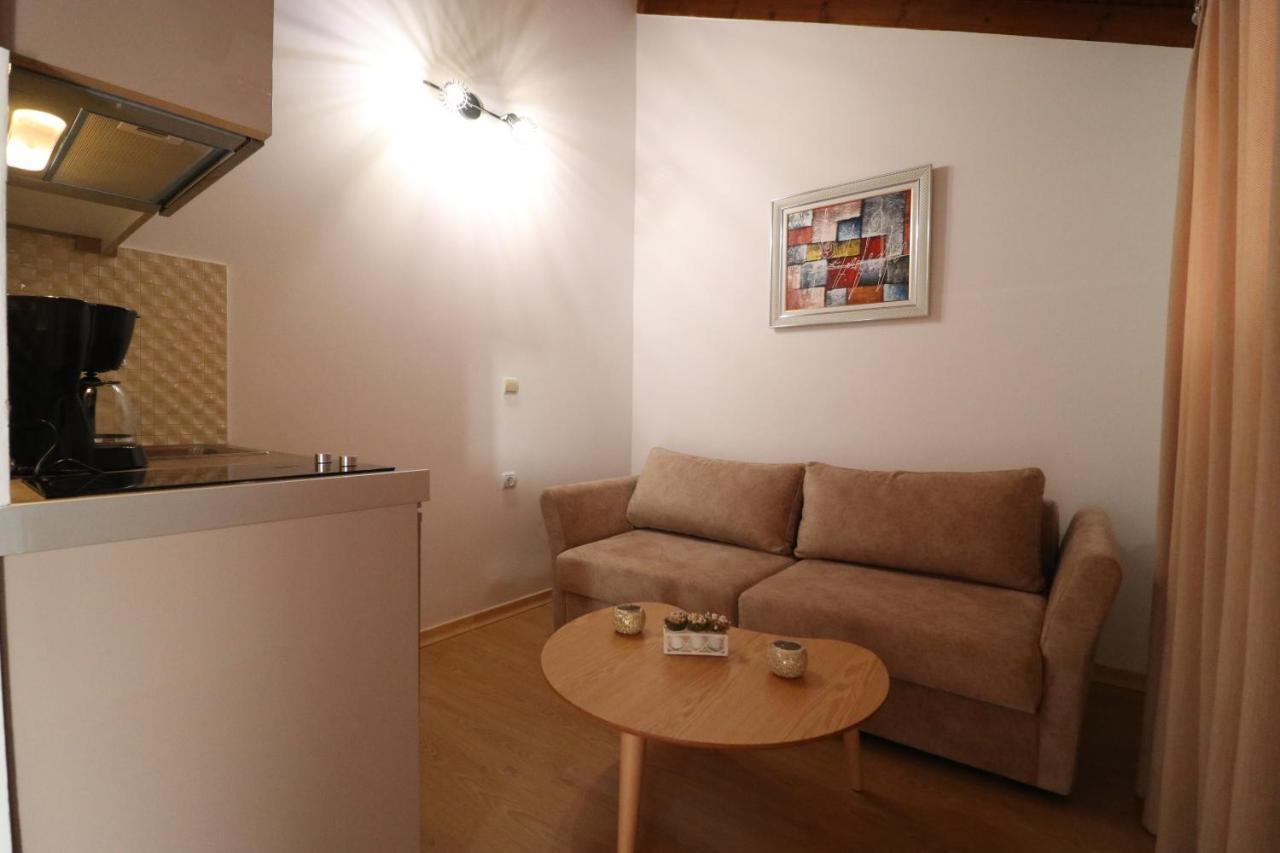 Lido Apartments Himarë Habitación foto