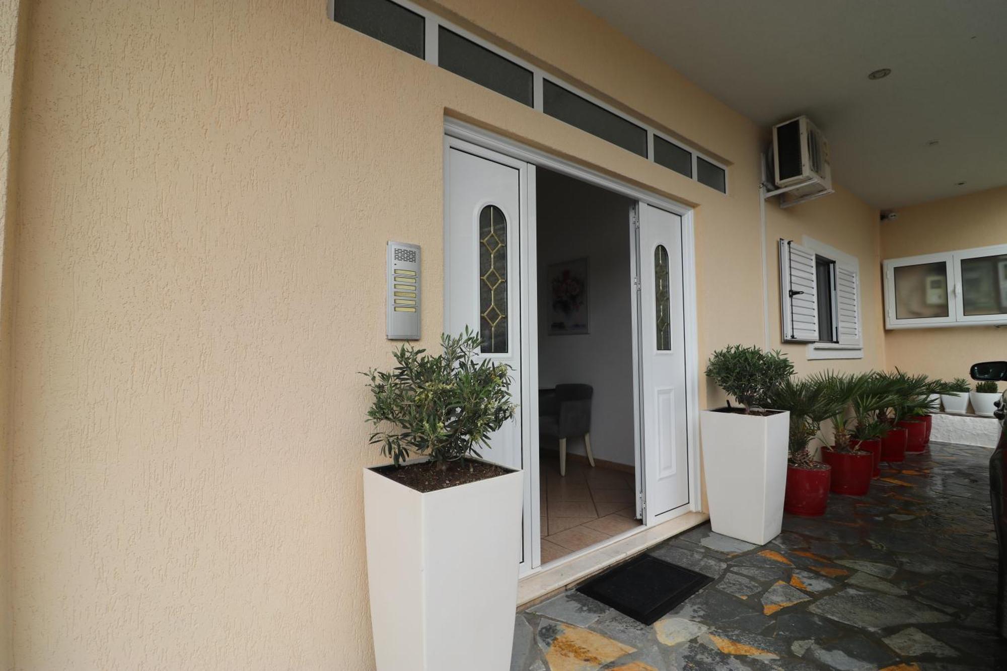 Lido Apartments Himarë Habitación foto